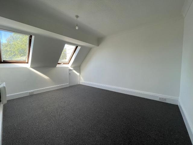 Portswood Road, Southampton SO17, 2 bed flat to rent, £1,075 pcm | PrimeLocation