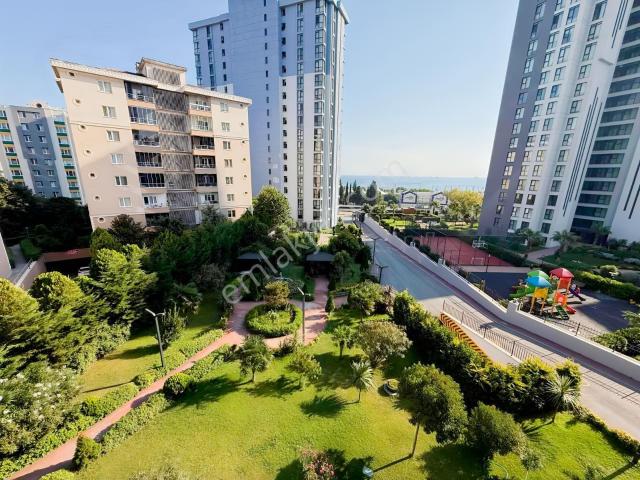 Portre Sahil Sitesi'nde Deniz, Peyzaj Ve Havuz Manzaralı 3+1