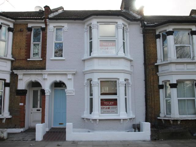 Portway, London E15, 3 bed terraced house to rent, £2,750 pcm | PrimeLocation