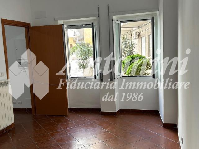 Portuense quarter Via Oderisi da Gubbio Apartment For Rent 40 sqm