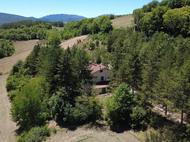 Porzione villa in vendita a Preci, Case Sparse Saccovescio