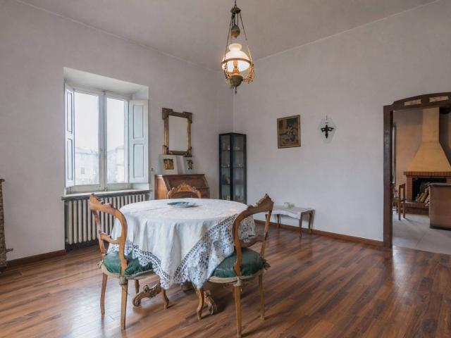 Porzione villa in vendita a Urbania