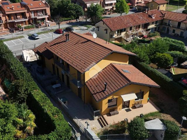 Porzione di trifamiliare in affitto