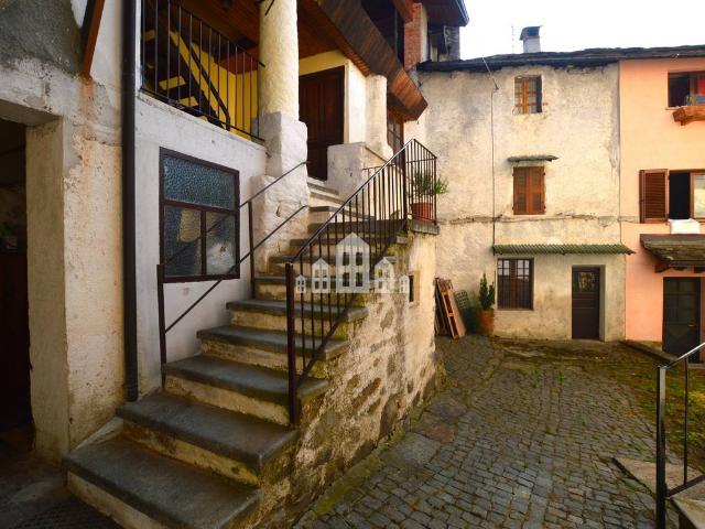 Porzione di bifamiliare in vendita a Valchiusa, Vico Canavese