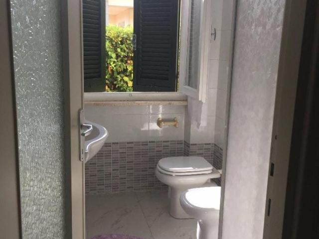 Porzione di casa in affitto a Massa