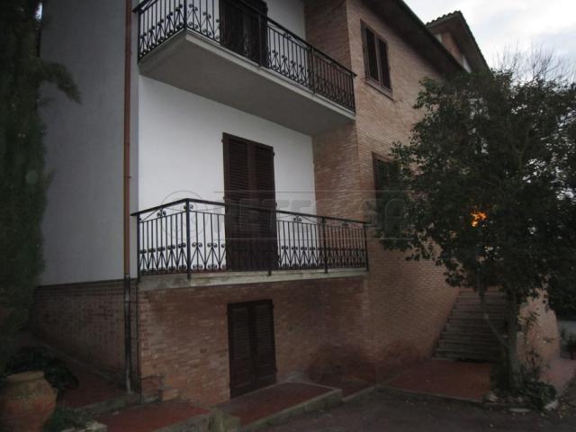 Porzione di Casa in affitto a Poggibonsi, arredato, terrazzo, vista panoramica TrovaCasa