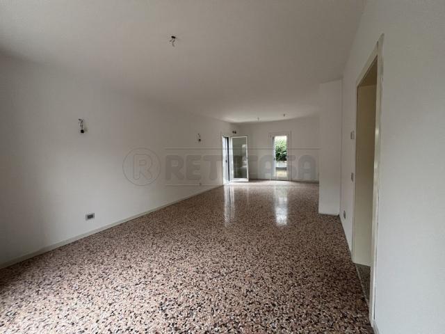 Porzione di Casa in affitto a Pove del Grappa, non arredato/vuoto, giardino, box TrovaCasa