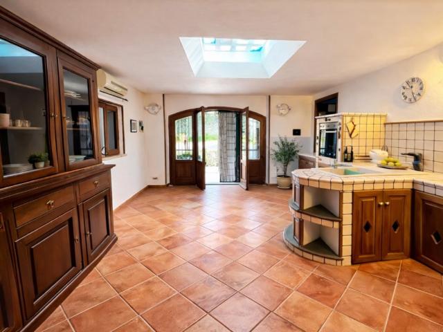 Porzione di Casa in affitto a Sarzana via Sarzanello, 170, giardino privato, parzialmente arredato, caminetto TrovaCasa