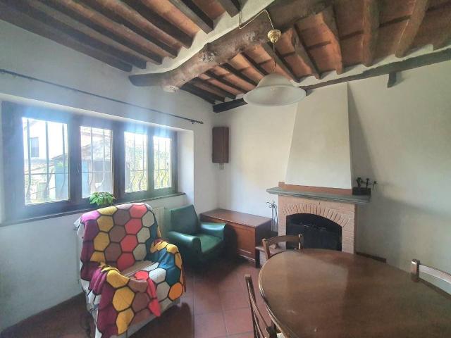 Porzione di casa in vendita a Capannori