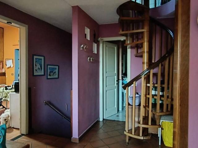 Porzione di casa in vendita a Carrara