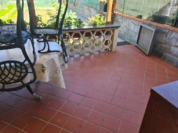 Porzione di casa in vendita a Carrara