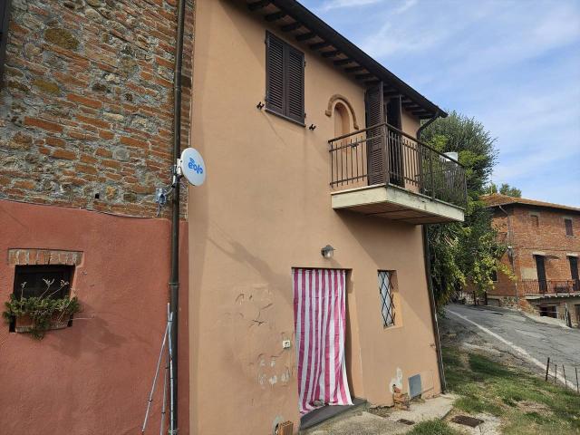 Porzione di casa in vendita a Castiglione Del Lago