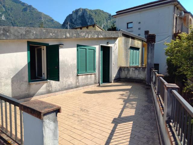 Porzione di Casa in vendita a Centola, San Severino