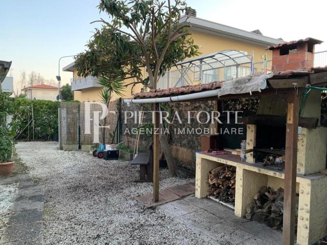 Porzione di casa in vendita a Forte Dei Marmi
