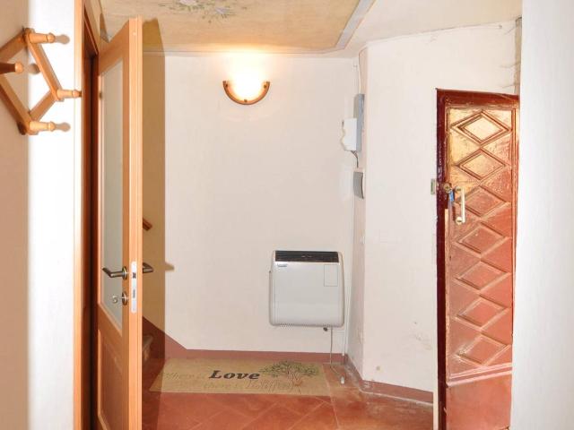 Porzione di casa in vendita a Isola di Fondra