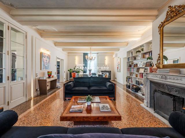 Porzione di casa in vendita a Modena