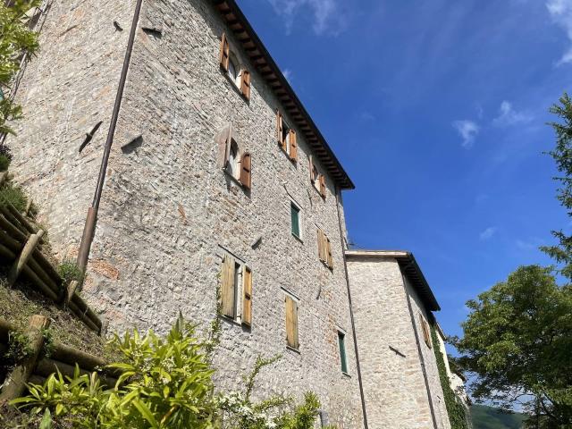Porzione di Casa in vendita a Sellano, Sellano Centro