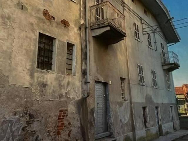 Porzione di casa in vendita a Strambino, Cerone