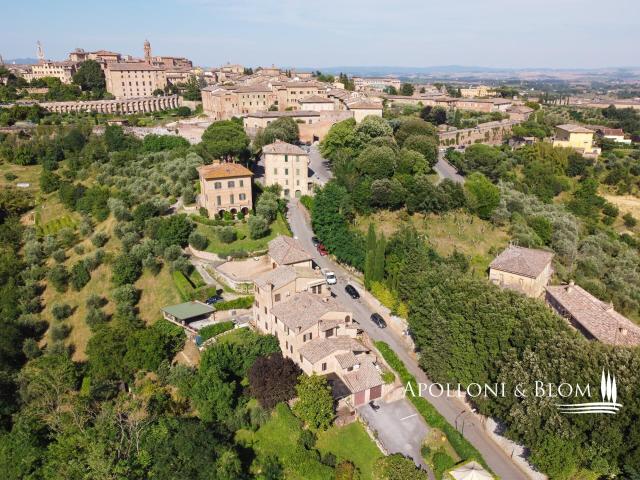 Porzione di Casale con terrazza e giardino, Siena – Toscana 132m² Siena