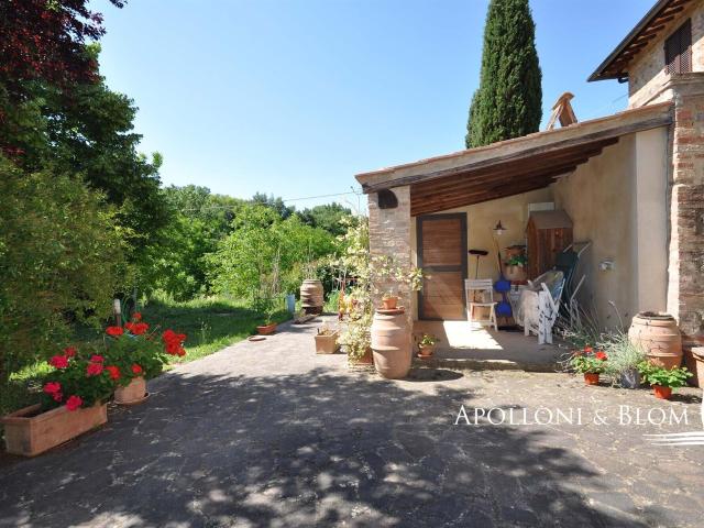 Porzione DI Casale Del 1700 Con Dépendance E Giardino Mont. 118m² Montalcino