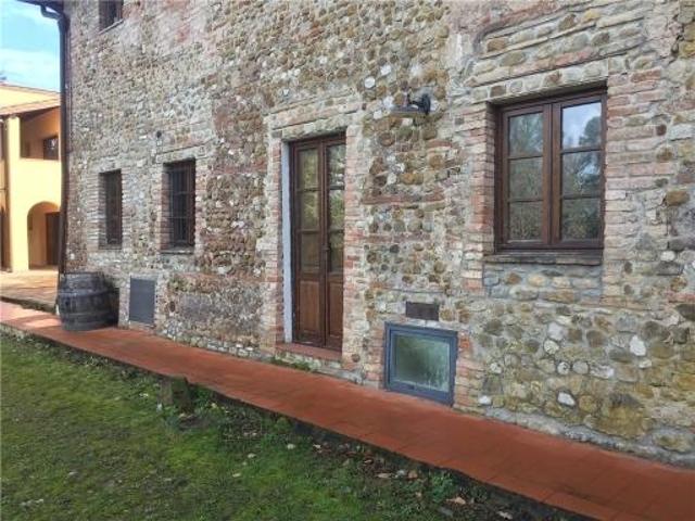PORZIONE DI COLONICA BOTINACCIO 111 BOTINACCIO trilocale 60mq