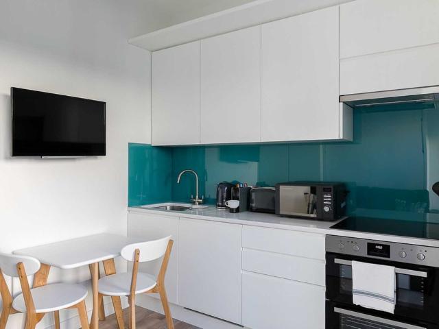 Porchester Road, Bayswater, London W2, Studio to rent, £1,850 pcm | PrimeLocation