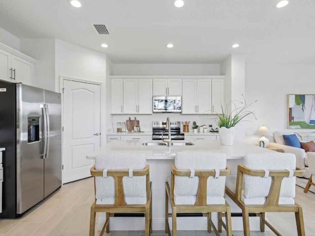 Porchlight Twin Lakes 3 Bedroom Apartment for Rent at 7944 Celestial Cir, Sarasota, FL 34241