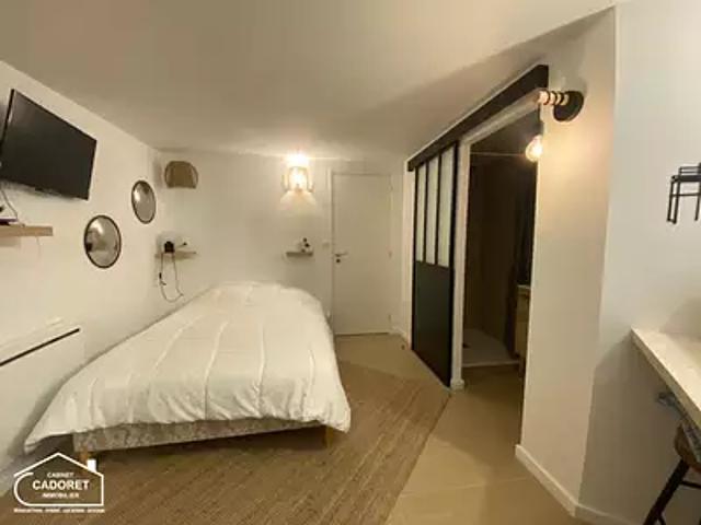 Pornic 44210 Location appartement 1 pièce t1 au dernier étage cave