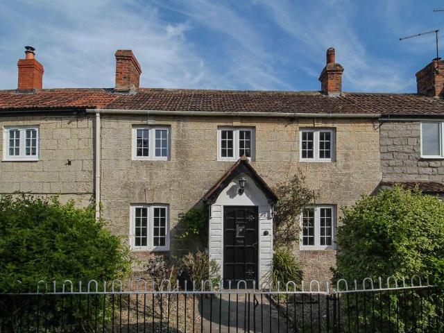 Post Office Row, Hambridge 2 bed cottage to rent £1,000 pcm £231 pw