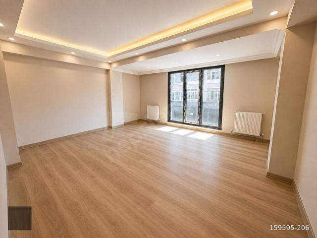POSTA CAD. ÜZERİNDE SIFIR BİNADA 2+1 ODALI BOŞ SATILIK DAİRE