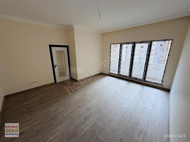 POSTANE MH PEARL SİTESİ 3+1 ARA KAT MERKEZİ LOKASYON !