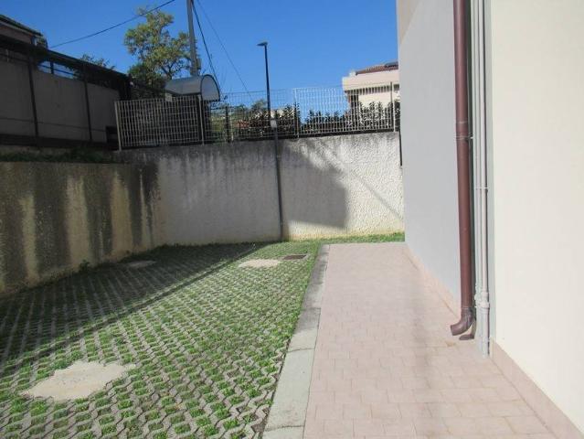 POSTO AUTO in vendita a Spoltore, Villa Raspa
