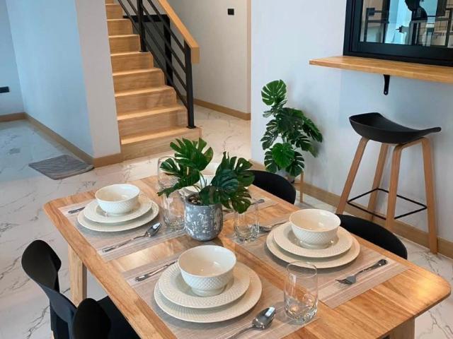 POS บ้านสร้างใหม่ สไตล์ Contemporary Modern เฟอร์นิเจอร์ครบ โซนกาดฝรั่ง หางดง ทำเลน้ำไม่ท่วม โทร/ไลน์ 088 5986