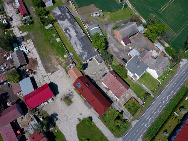 Posiadłość z halami 1030 m² | Długomiłowice