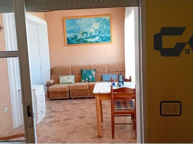 Posibilidad de Alquiler con Opcion a Compra 157 m2 con terraza y todas las estancias exteriores en