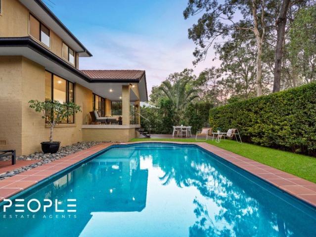 Position, Location, Lifestyle Backing on Nature Reserve