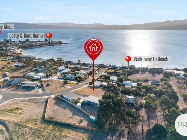 Position Perfect Prime Allotment with Panoramic Water Views