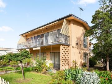 Position Perfect with Private Balcony