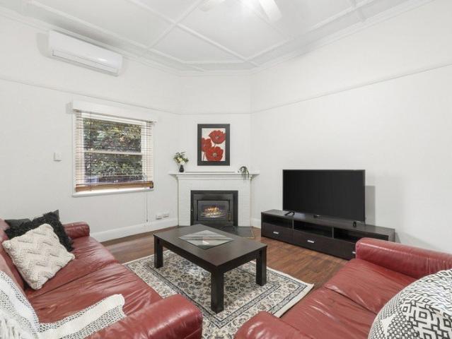 POSITION, POTENTIAL & RARE LANDHOLDING ON 2,963SQM