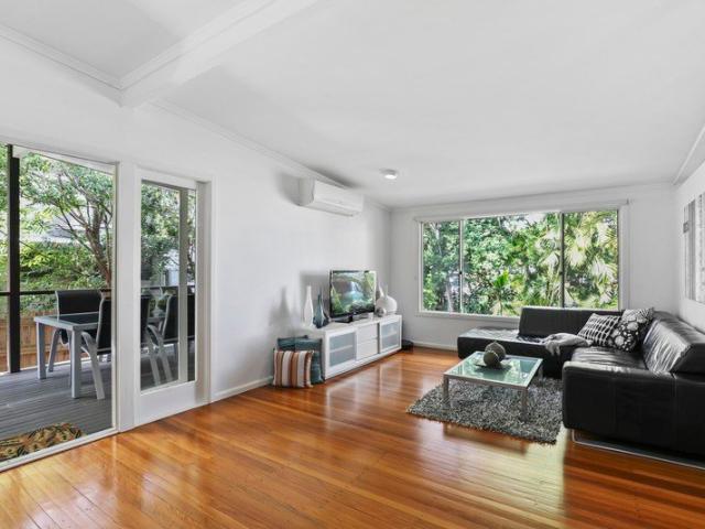 Position, Privacy & Peaceful Living in the Heart of Yeronga