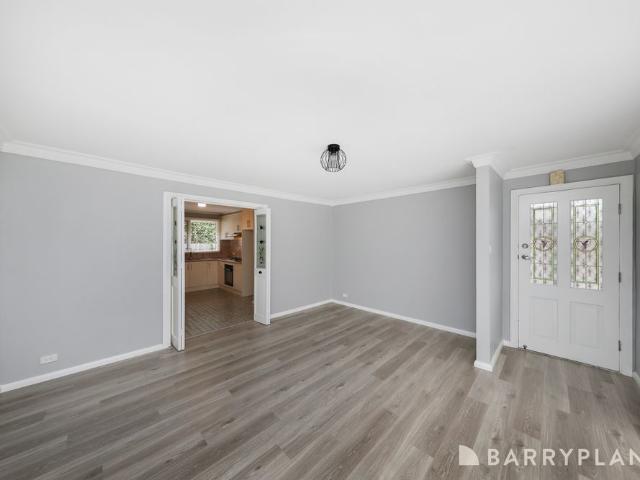 Positioned in a convenient Kingsville location offering a wonderful combination of character, comfort and low maintenance living