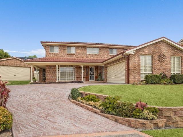 Positioned in a quiet cul de sac with Beautiful Escarpment Views