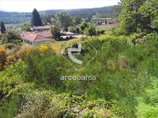 Possibilidade chave na mão moradia 700m2 de terreno Paredes de Coura