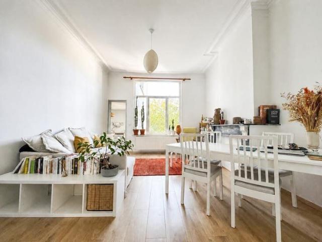 Possible to rent furnished or unfurnished! Bright apartment