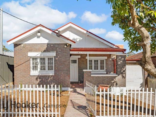 Affordable Double Brick Double Fronted Home with Side Driveway!