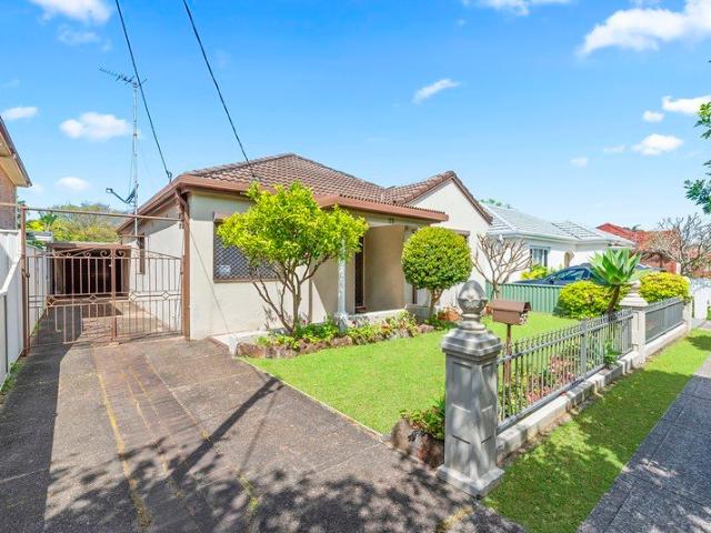 Potential Plus! Original Full Brick Freestanding Family Home on Large Level Block 443sqm