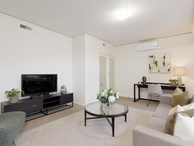 Potentially Perfect Space, Light & Mid Century Appeal