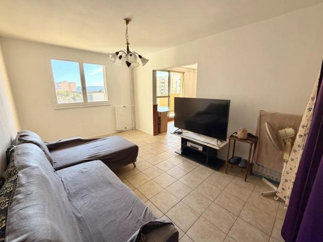 Grand T5 de 96,59 m² avec Ascenseur, Balcon Vitrolles