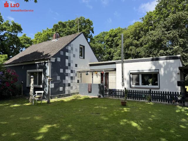 Potenzial auf attraktivem 1.764 m² Grundstück