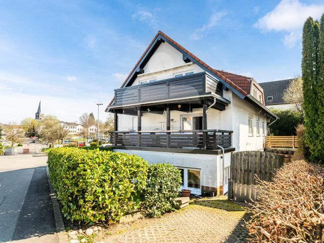 Potenzial wird Wohntraum Ihre Chance, Gewerbe in Zuhause zu verwandeln in Lohmar Birk!